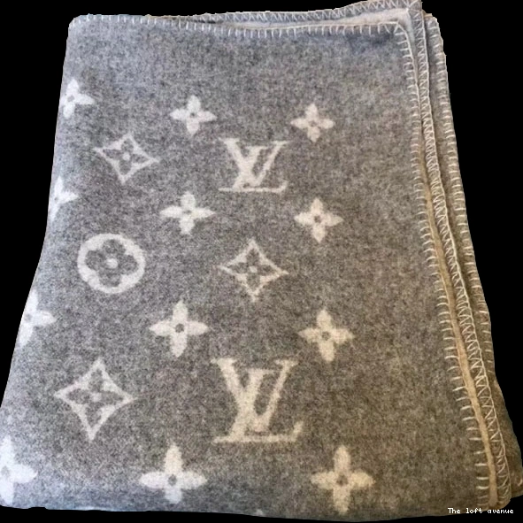THROW CUSTOM GREY LV BLANKET 0818